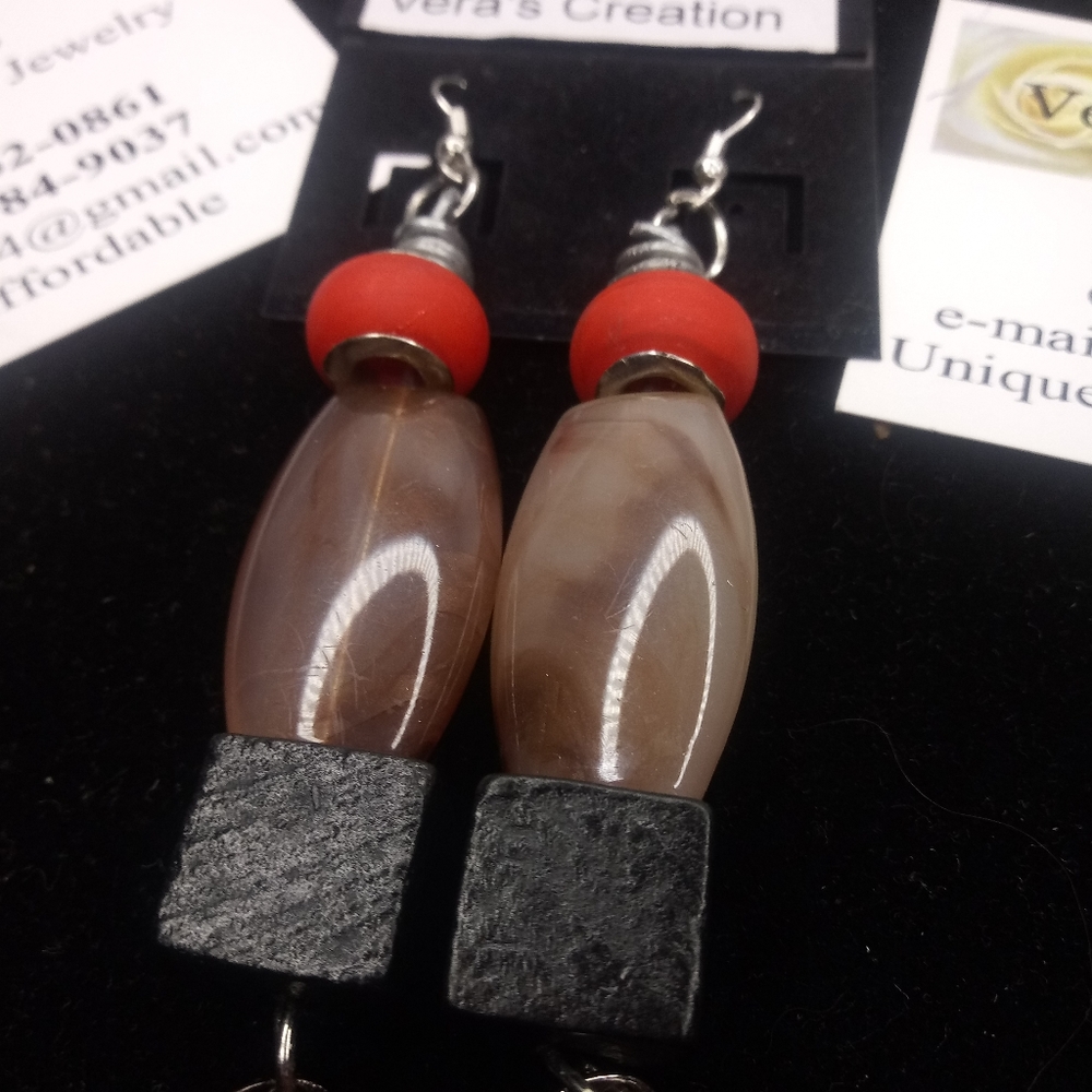 Jewelry - Picture 2 of 4
